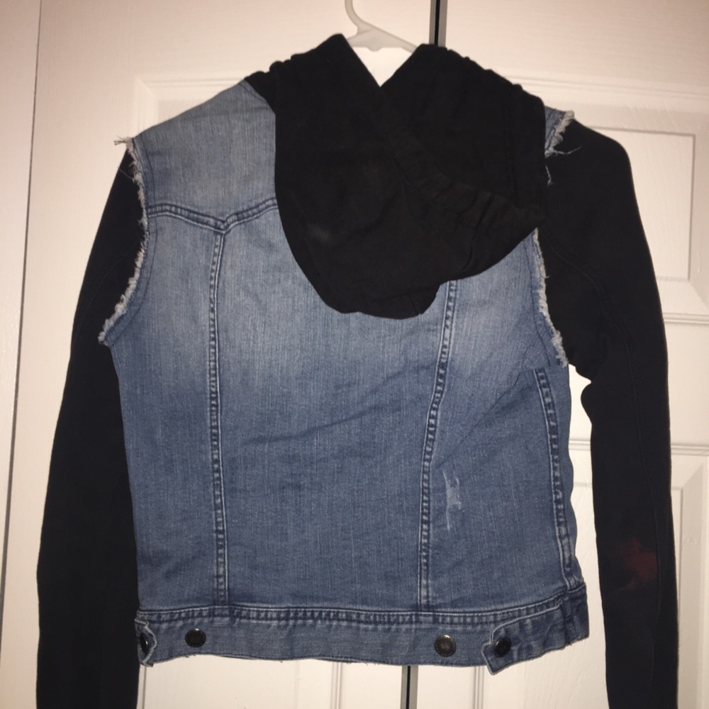 Jean jacket - Picture 2 of 2